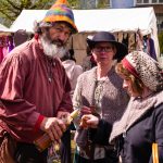 Lebendiges Mittelalter auf den Wiesen am Chiemsee im Seepark Bernau – Felden