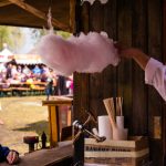 Lebendiges Mittelalter auf den Wiesen am Chiemsee im Seepark Bernau – Felden