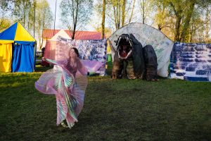 Lebendiges Mittelalter auf den Wiesen am Chiemsee im Seepark Bernau – Felden