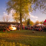 Lebendiges Mittelalter auf den Wiesen am Chiemsee im Seepark Bernau – Felden