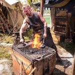 Lebendiges Mittelalter auf den Wiesen am Chiemsee im Seepark Bernau – Felden