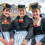 Traditioneller Leonhardiritt in Nußdorf