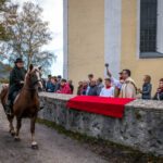 Traditioneller Leonhardiritt in Nußdorf