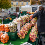Herbstlicher Marktzauber in Neubeuern: Ein Bummel durch bayerische Vielfalt von Handwerk, Mode und Kulinarik