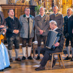 Festliches Adventsingen auf dem Samerberg verzaubert Groß und Klein