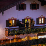 Samerberger Dorfadvent verzaubert mit festlichem Glanz und besinnlichen Momenten