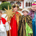 43 Sternsinger aus dem Samerberg auf dem Weg für Kinder in Not